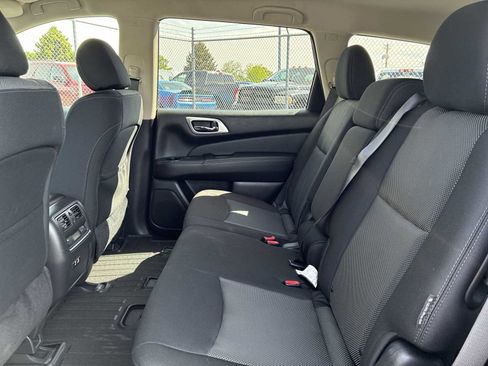 Used 2019 Nissan Pathfinder SV FWD image 23