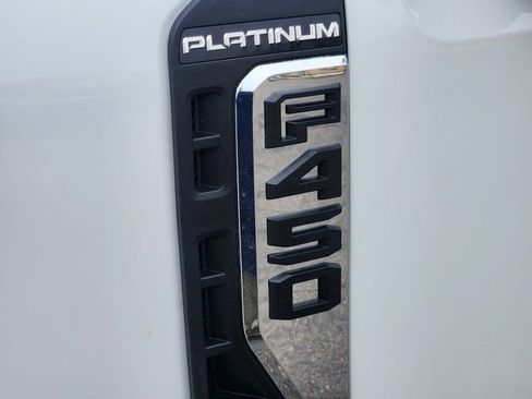 New 2026 Ford F450 Platinum w/ Platinum Plus Package image 16