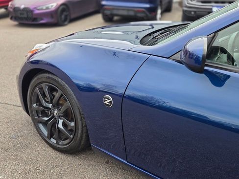 Used 2019 Nissan 370Z w/ Sport Package RWD image 13