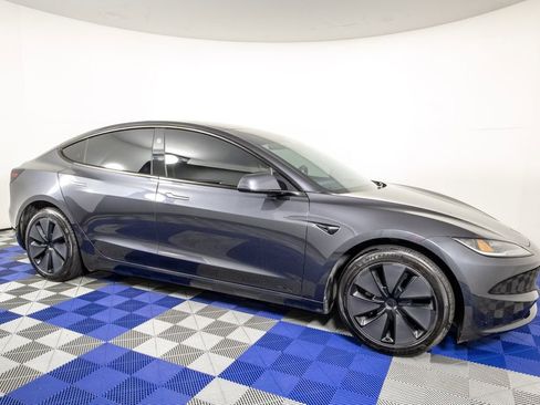 Used 2025 Tesla Model 3 Long Range RWD image 3