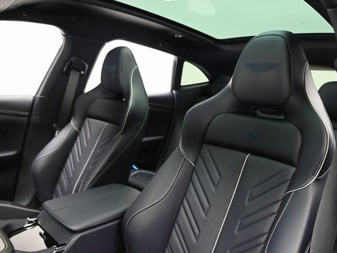 Used 2026 Aston Martin DBX S image 12