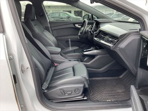 Used 2023 Audi Q4 e-tron Premium w/ Convenience Package AWD/4WD image 26