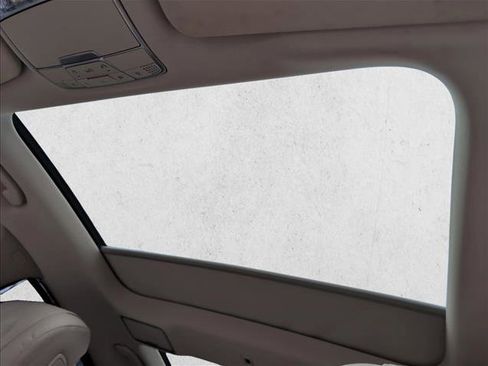 Used 2017 Mercedes-Benz S 550 Sedan image 16