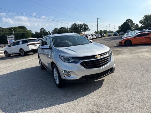 Used 2019 Chevrolet Equinox LT FWD image 9