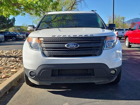 Used 2015 Ford Explorer XLT w/ Equipment Group 201B image 2