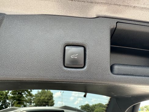 Used 2024 Ford Escape ST-Line AWD/4WD image 24