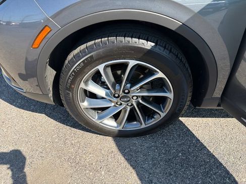 Used 2024 Lincoln Corsair AWD w/ Equipment Group 101A image 33