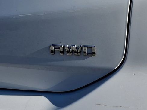 Used 2021 Chevrolet Equinox LS w/ LS Convenience Package image 32