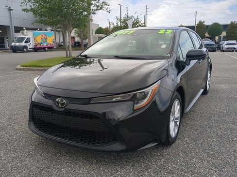 Certified 2022 Toyota Corolla LE w/ LE Convenience Package image 8