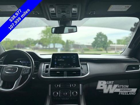 Used 2021 GMC Yukon XL SLT w/ SLT Luxury Plus Package AWD/4WD image 32