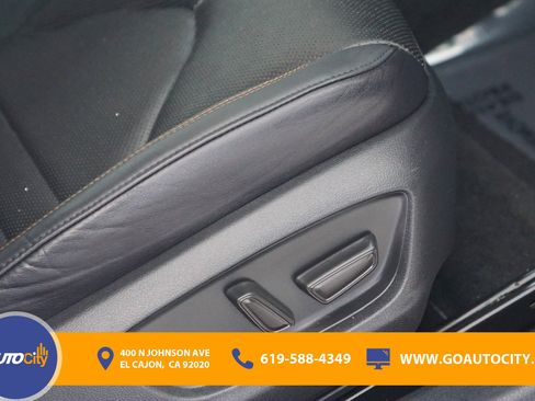 Used 2022 Toyota Avalon XSE w/ Carpet Mat Package (TMS) image 15