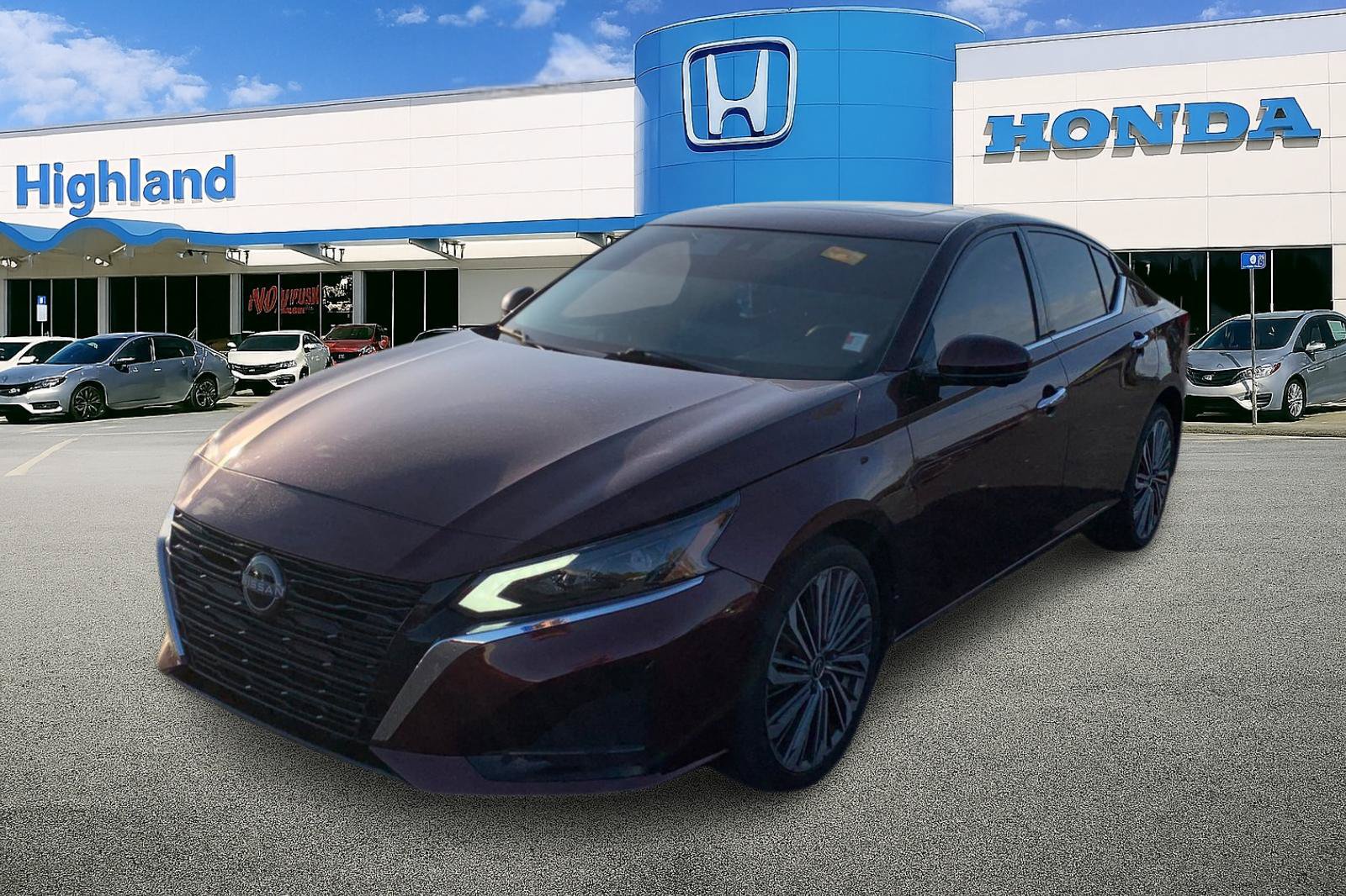 Used 2023 Nissan Altima 2.5 SL AWD/4WD image 1