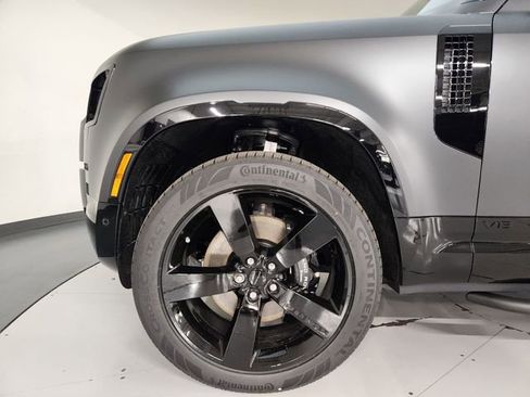 New 2026 Land Rover Defender 110 V8 image 11