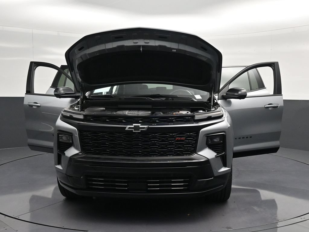 Used 2024 Chevrolet Traverse RS FWD image 36