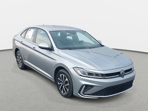 Certified 2025 Volkswagen Jetta S FWD image 3