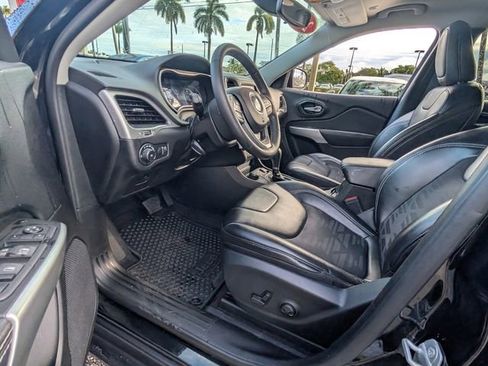 Used 2022 Jeep Cherokee Latitude image 10