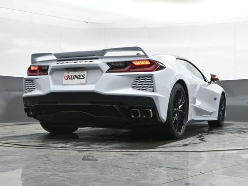 Used 2023 Chevrolet Corvette Stingray Premium Conv w/ Z51 Performance Package image 36