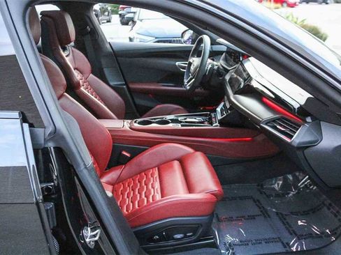 Used 2024 Audi RS e-tron GT w/ Carbon Performance Package image 18