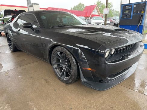 Used 2021 Dodge Challenger R/T Scat Pack RWD image 2
