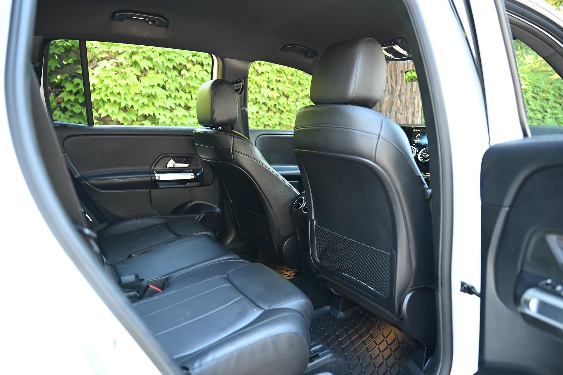 Used 2021 Mercedes-Benz GLB 250 4MATIC image 15