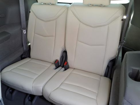 Used 2020 Cadillac XT6 Premium Luxury FWD image 15