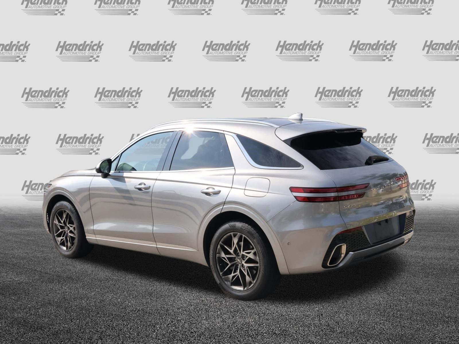 Used 2022 Genesis GV70 2.5T w/ Advanced Package AWD/4WD image 7