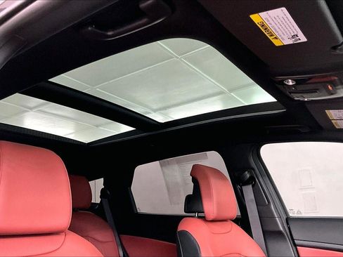 Used 2024 Kia Sportage SX Prestige image 27