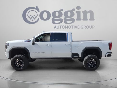 Used 2024 GMC Sierra 2500 Denali w/ Denali Reserve Package AWD/4WD image 2