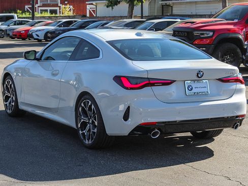 New 2026 BMW 430i Coupe w/ Parking Assistance Package image 4