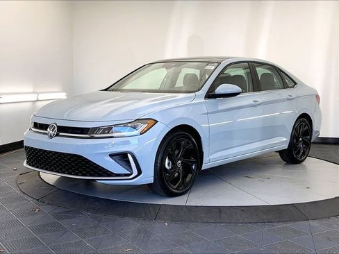 New 2026 Volkswagen Jetta SE image 1