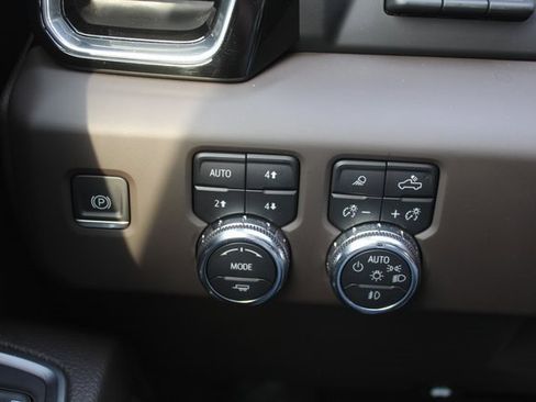 Used 2023 GMC Sierra 1500 Denali w/ Denali Reserve Package image 29