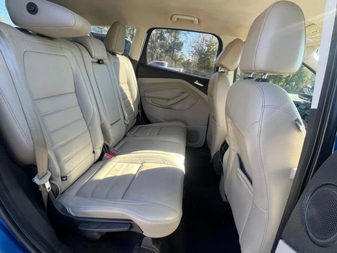 Used 2017 Ford Escape Titanium FWD image 17