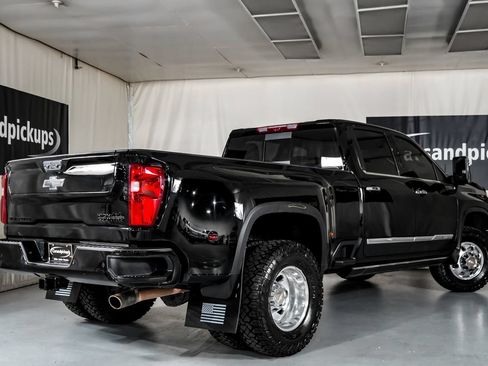 Used 2025 Chevrolet Silverado 3500 High Country w/ Technology Package AWD/4WD image 8