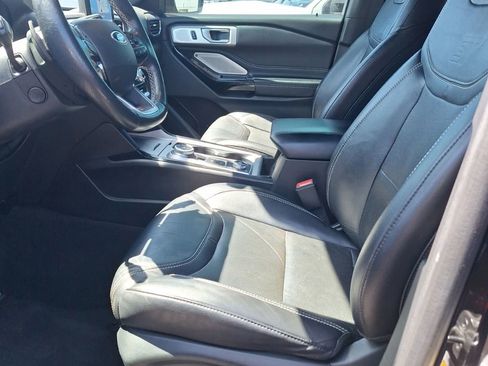 Used 2022 Ford Explorer ST w/ Equipment Group 401A AWD/4WD image 9
