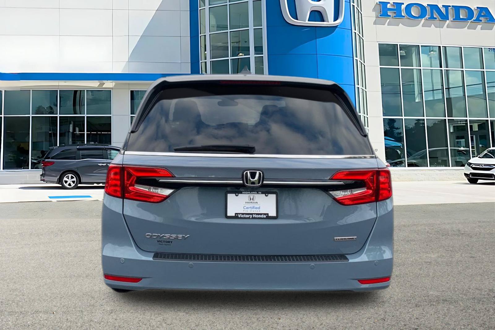 Certified 2024 Honda Odyssey Touring image 4
