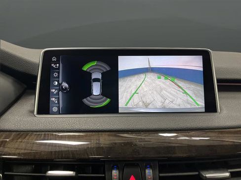 Used 2017 BMW X5 xDrive40e image 11