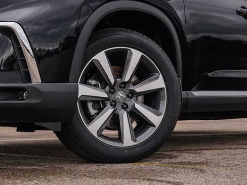 New 2025 Honda Pilot Elite image 6