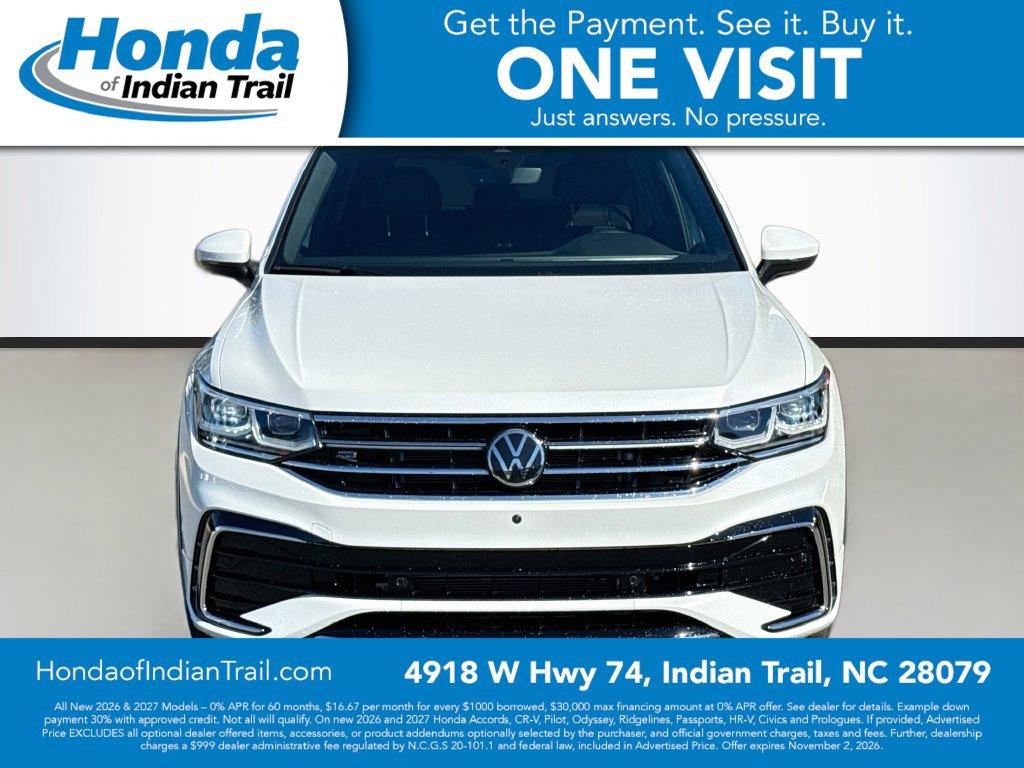 Used 2024 Volkswagen Tiguan SEL R-Line AWD/4WD image 2