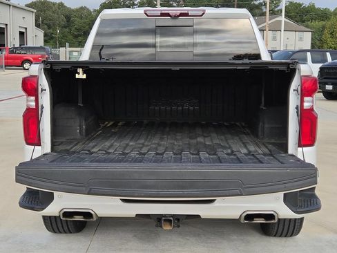 Used 2023 Chevrolet Silverado 1500 High Country w/ High Country Premium Package AWD/4WD image 40