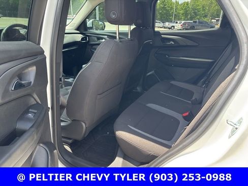 Used 2023 Chevrolet TrailBlazer LT w/ Convenience Package FWD image 18