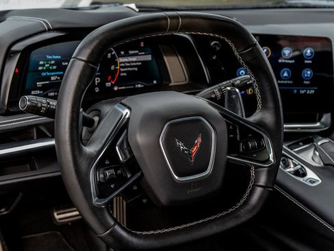 Used 2020 Chevrolet Corvette Stingray Coupe w/ 1LT image 28