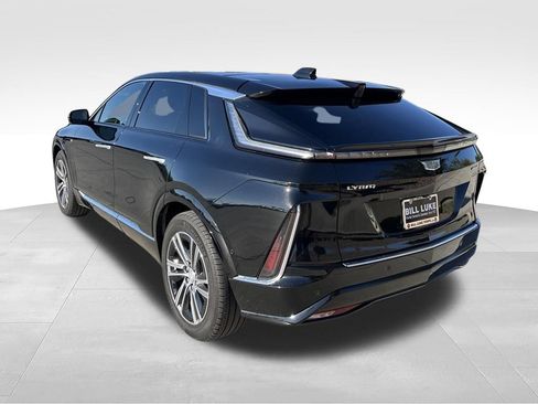 Used 2024 Cadillac Lyriq Luxury RWD image 7