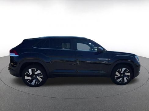 Used 2025 Volkswagen Atlas Cross Sport SE AWD/4WD image 16