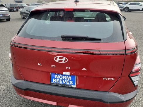 New 2025 Hyundai Kona SE FWD image 17