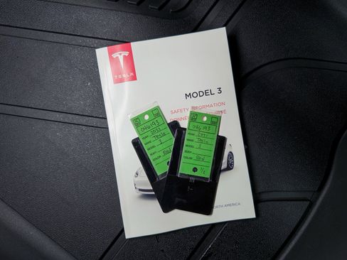 Used 2021 Tesla Model 3 Standard Range Plus RWD image 22