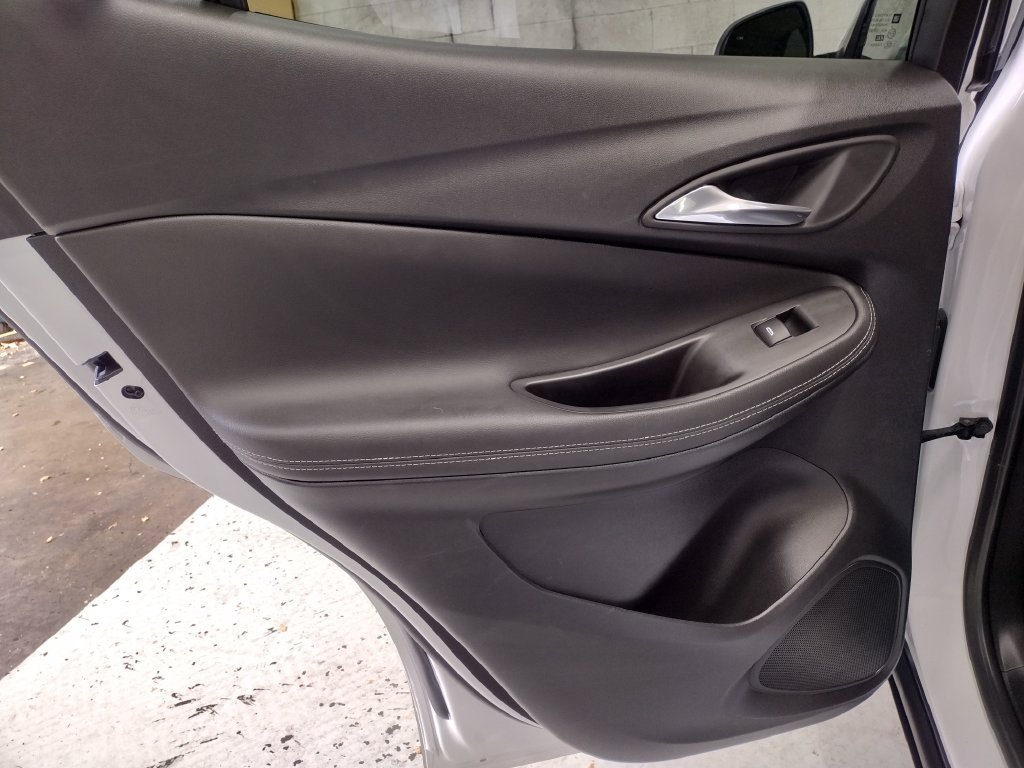 Used 2025 Buick Encore GX Preferred FWD image 31
