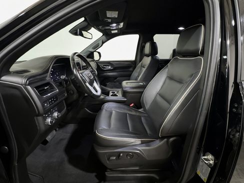 Used 2023 GMC Yukon XL SLT w/ SLT Premium Package AWD/4WD image 15
