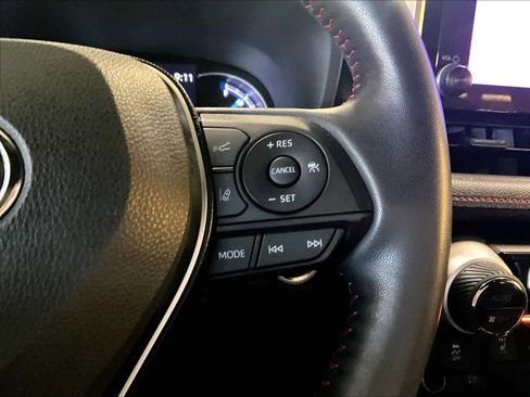 Used 2023 Toyota RAV4 SE image 24