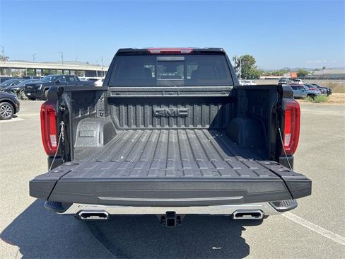 New 2026 GMC Sierra 1500 SLT w/ SLT Premium Plus Package image 29