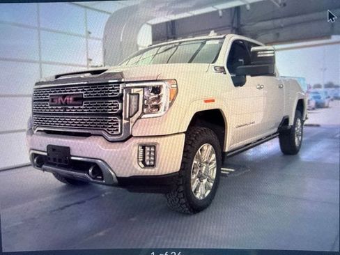 Used 2022 GMC Sierra 2500 Denali w/ Denali Ultimate Package AWD/4WD image 2